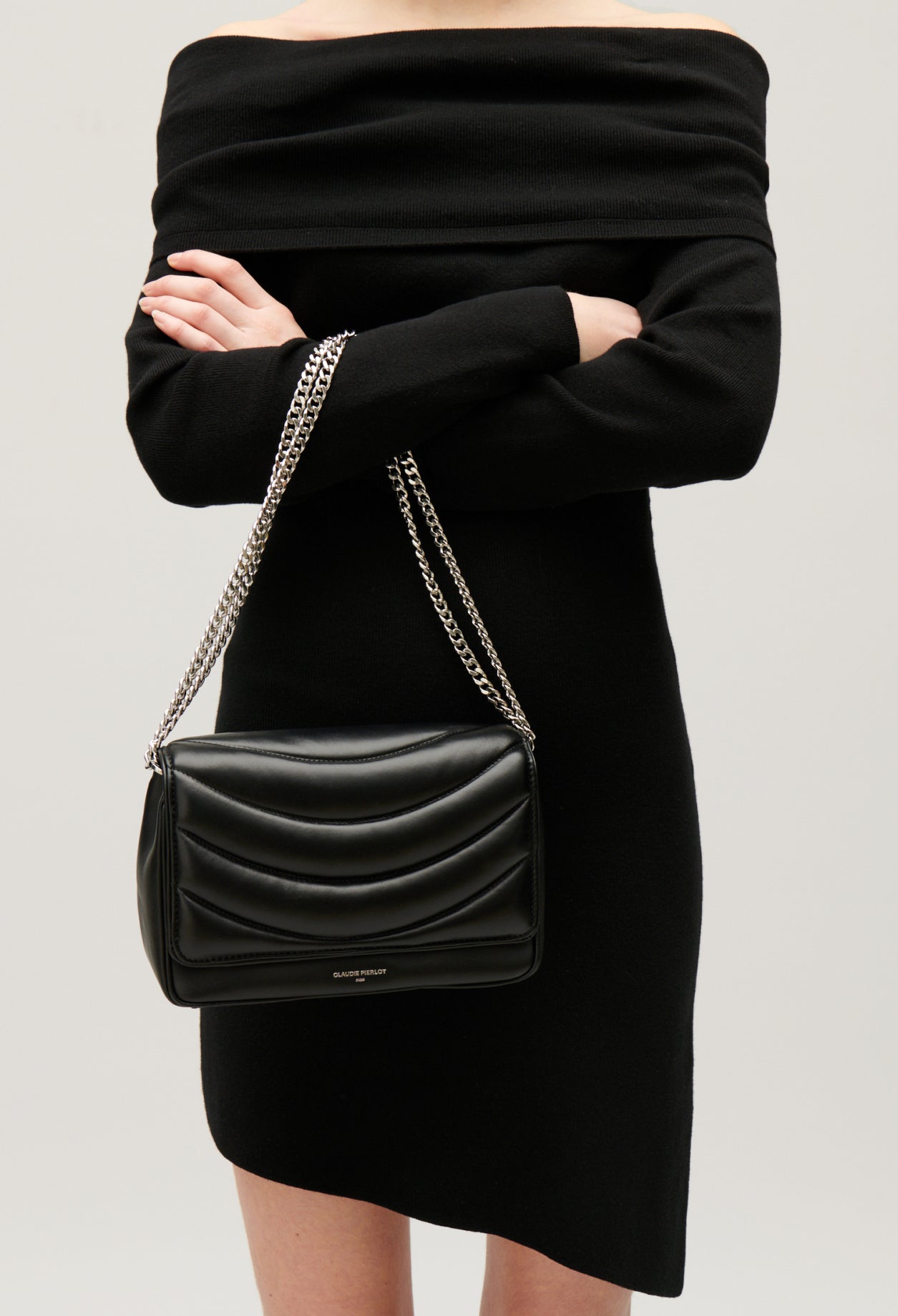 Bolso Angeli de cuero negro acolchado