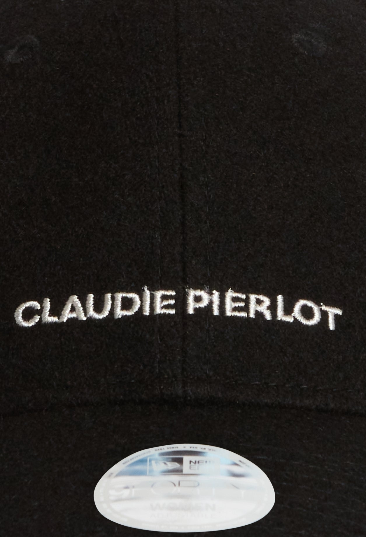 Gorra negra con logo Claudie Pierlot