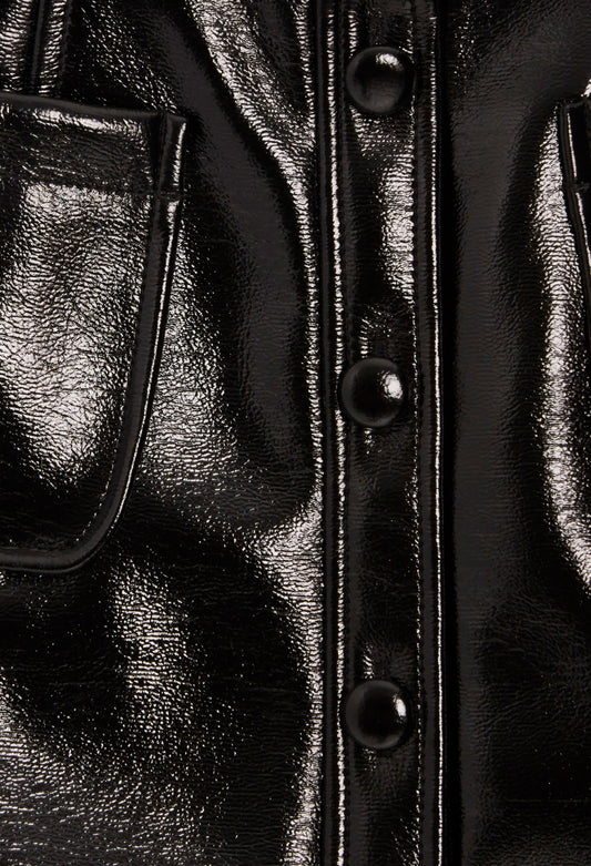 Falda corta negra de vinilo